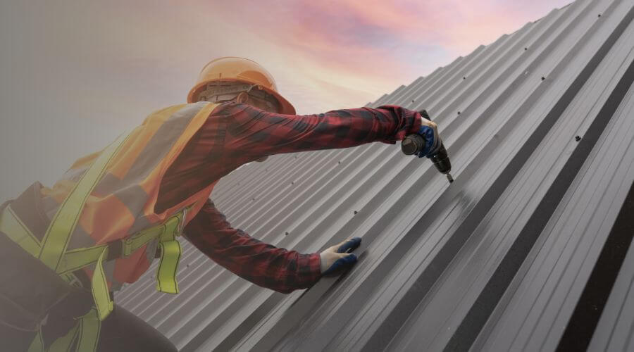 Professional residential roofers in White City, KS